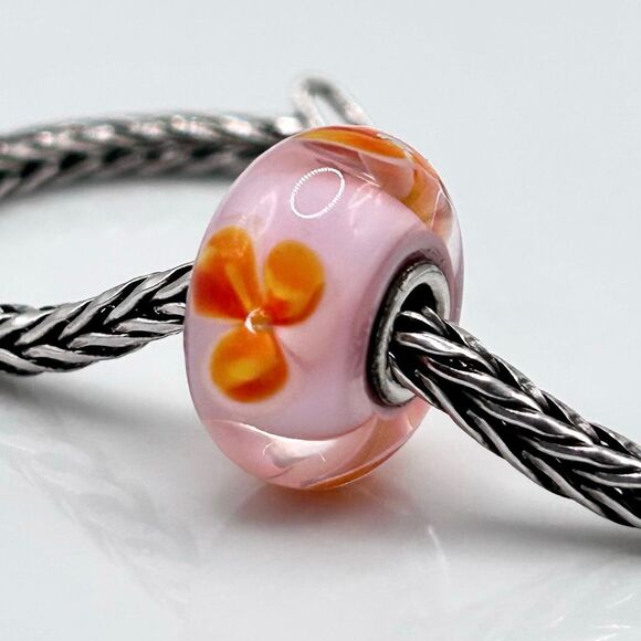 TROLLBEADS Pink & Orange Red Flower Unique LAA 925S NEW Condition - Picture 3 of 5